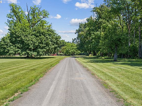 5th image of 30100 SW Mountain Rd