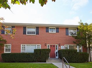 3281 N Oakland Ave, Milwaukee, WI 53211