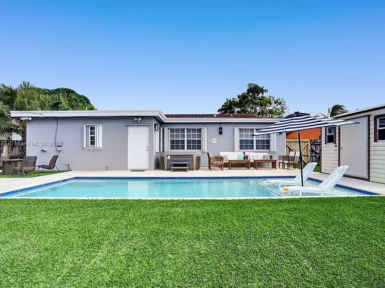 1305 Funston St — Photo 39