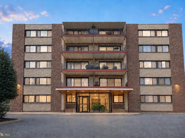 8308 Flower Ave APT 203, Takoma Park, MD 20912