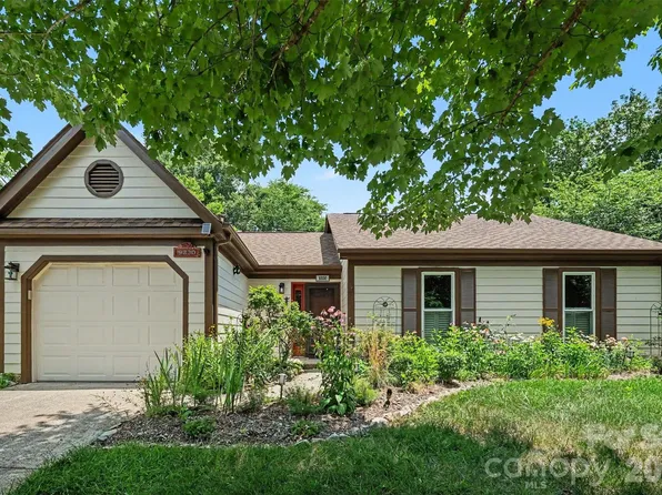 9330 Oren Thompson Rd, Charlotte, NC 28213