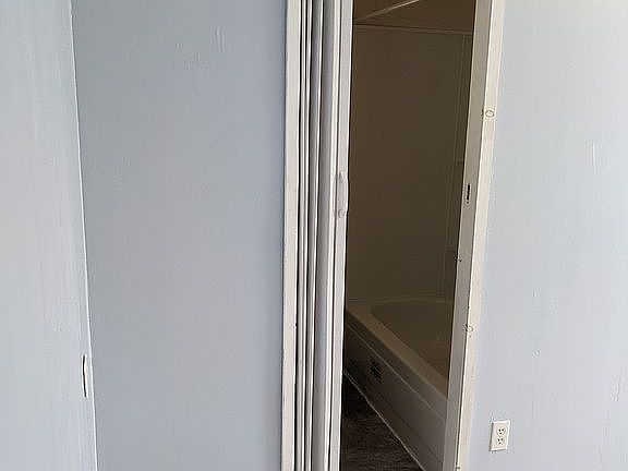 Entrance to Bath in front BR