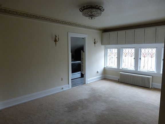 5th image of 1 W Highland Dr APT 9