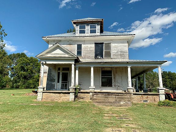 3rd image of 526 Cabin Creek Ave