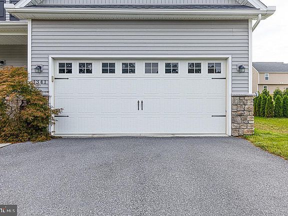 4th image of 1341 Emilys Ct