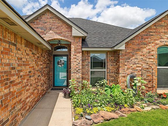 2nd image of 2604 Kadlan Dr