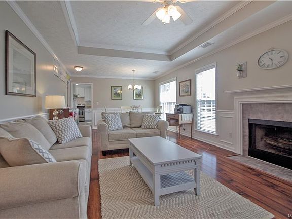 3rd image of 1267 Stafford Dr