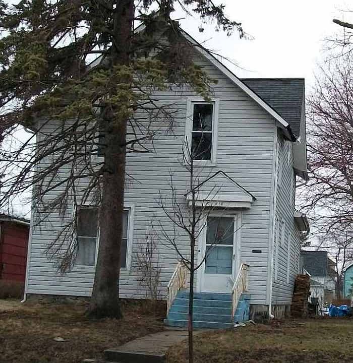 1st image of 418 N Main St