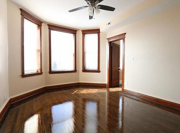 5th image of 2535 S Millard Ave