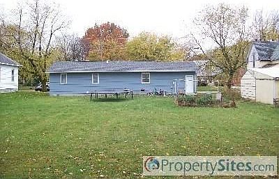 5th image of 717 Vestal St