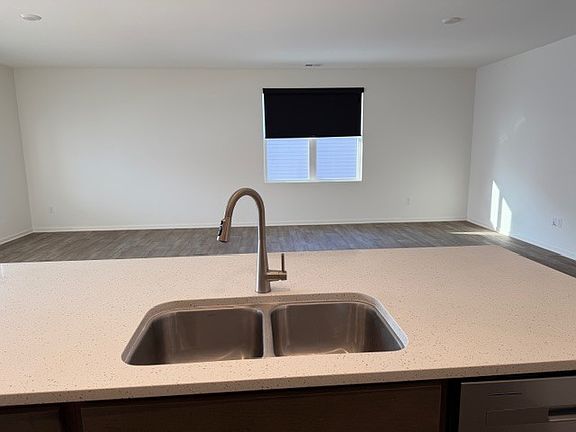 5th image of 6321 Aspen Ln