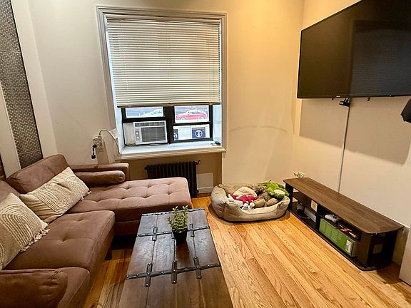 5th image of 640 E 14th St APT 1