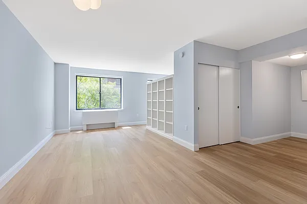 Rented by Nest Seekers International | media 11