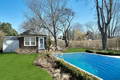 Building Photo - 35 Meetinghouse Ln