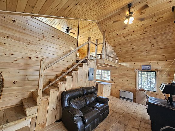 4th image of 458 458? Temple Rd