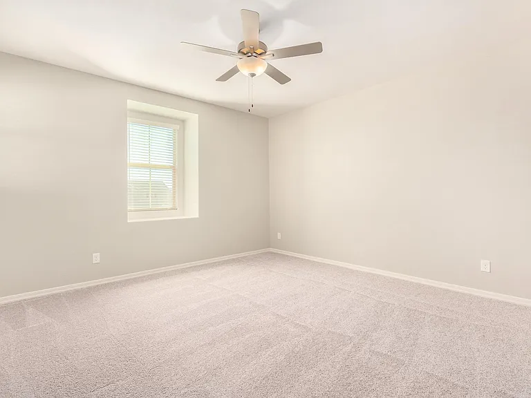 2570 S Quaintance St — Photo 17