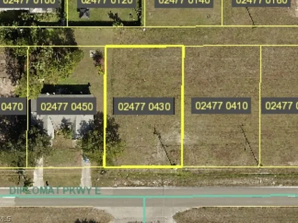 413 Diplomat Pkwy E, Cape Coral, FL 33909