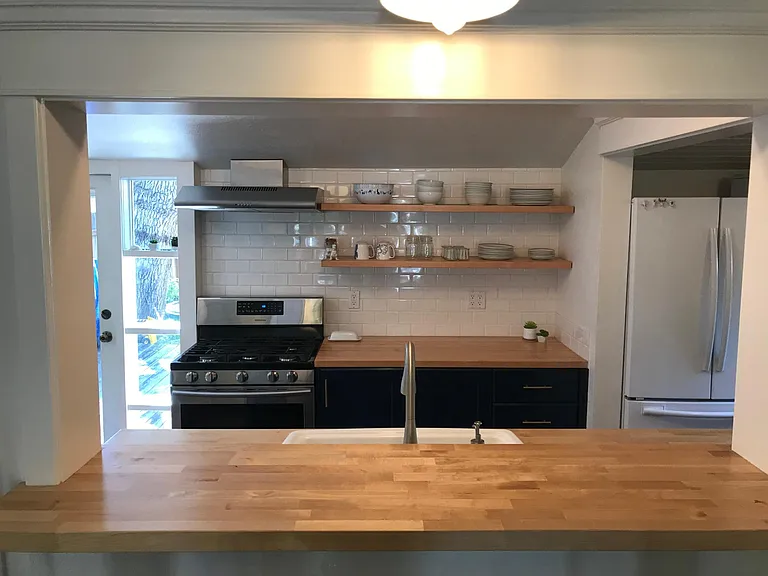 441 W Thatcher St — Photo 17