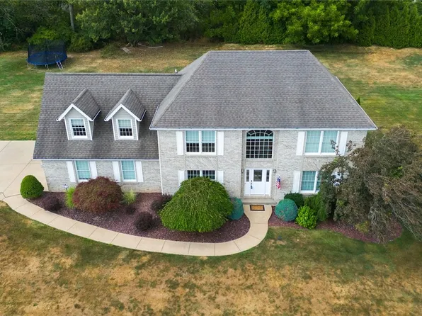 112 Pheasant Ridge Dr, Butler, PA 16001