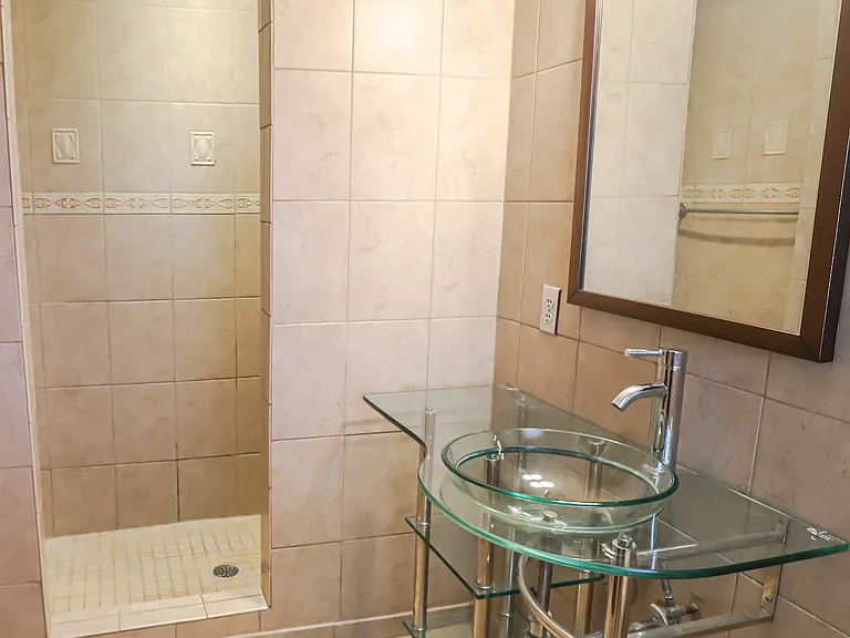 809 Houndslake Dr — Photo 39