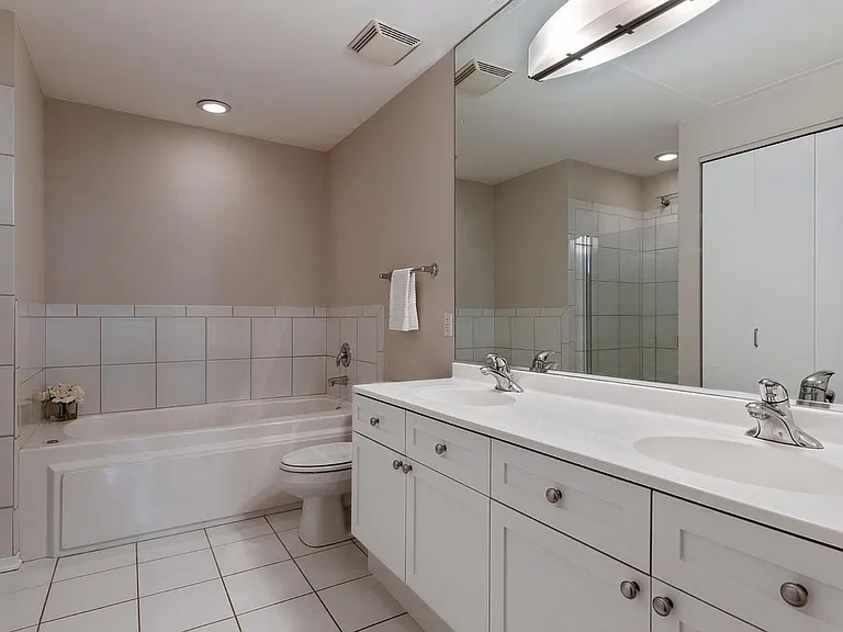 900 N Kingsbury St #751 — Photo 8
