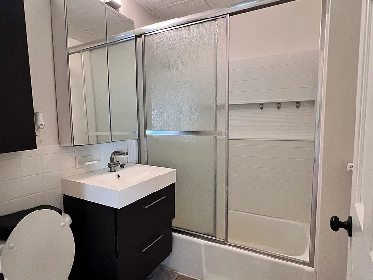 74 Lowell St #2 — Photo 3