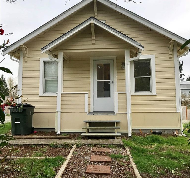 1st image of 14241 SE 208th St
