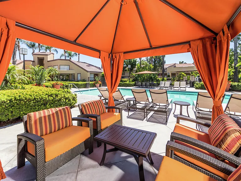 Stanford Court Apartments — Photo 7
