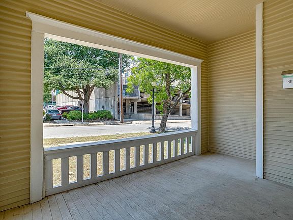 4th image of 1317 Hurley Ave
