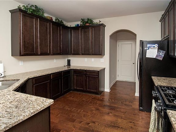 5th image of 9338 Opal Dr