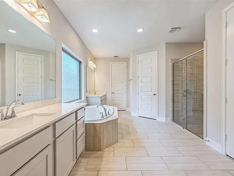 2138 Taylor Marie Trl — Photo 24