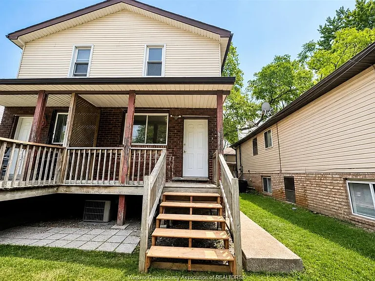 3458 Harris St — Photo 15
