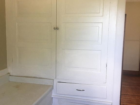 5th image of 1840 Wayne Ave