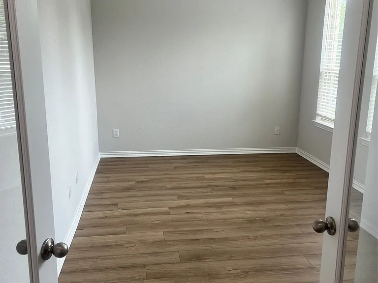 8119 Challenger Ln — Photo 6