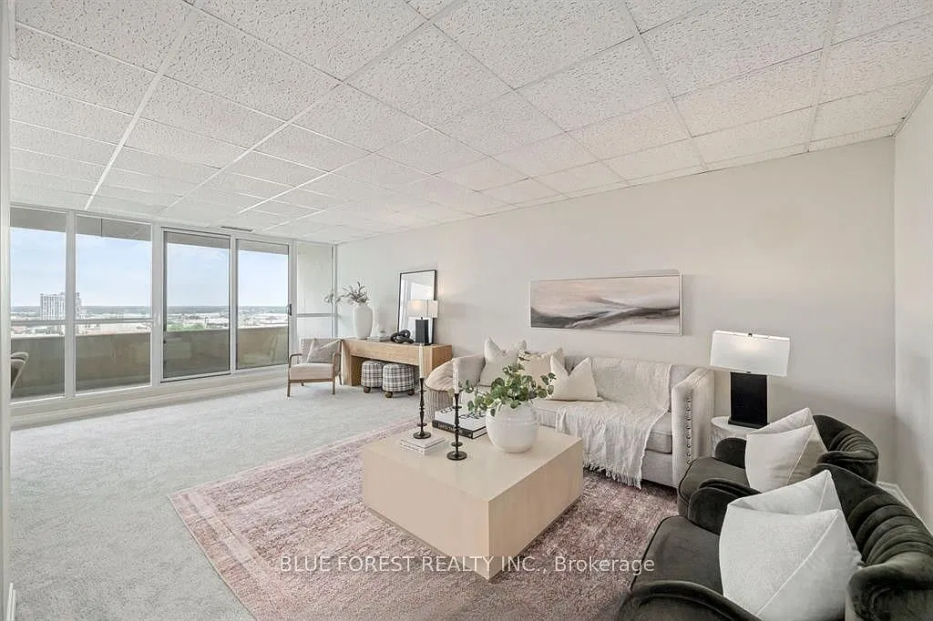 3 bed, $2,300 — Photo 3