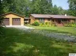 505 Rocky Flats Rd, Cosby, TN 37722