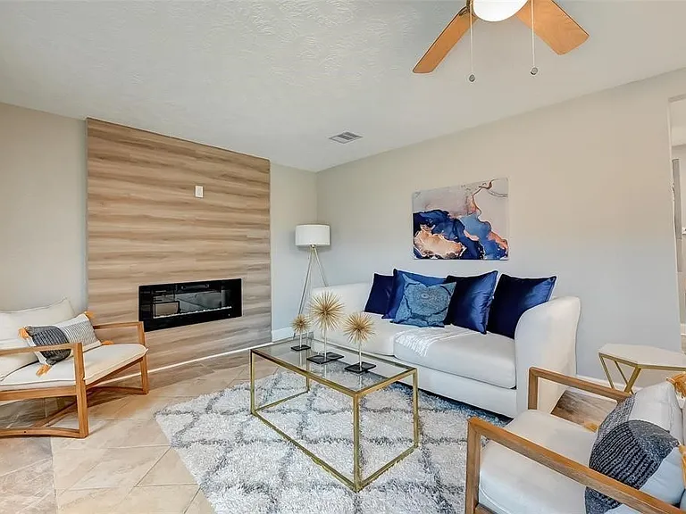 8915 Klondike St — Photo 6
