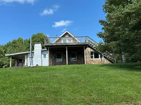 450 High Point Rd, Woodlawn, VA 24381