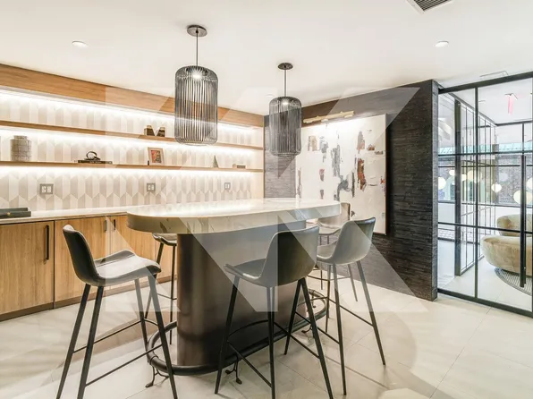 400 East 67th Street image 21 of 25