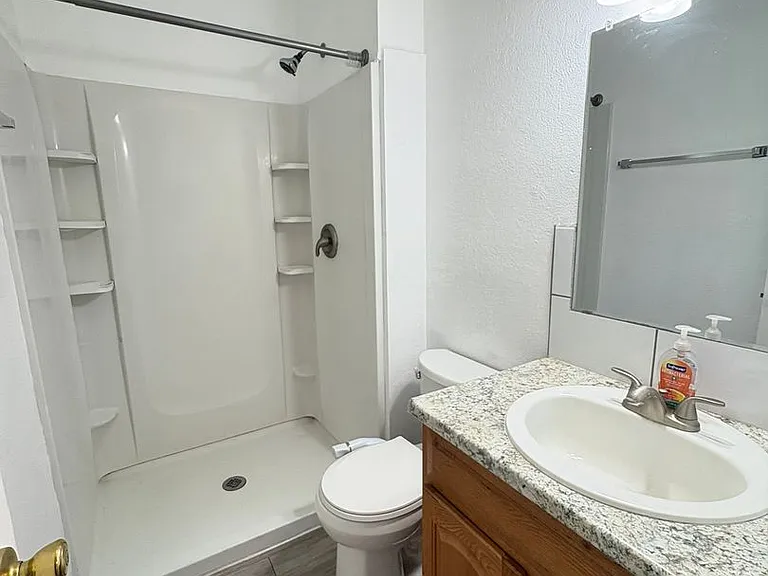10316 Ashwood Dr — Photo 17
