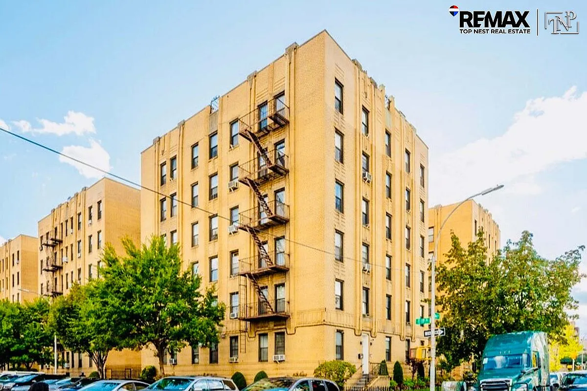 1610 Avenue S #A photo 1