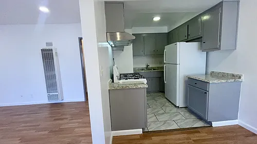 5309 Agnes Ave Photo 1