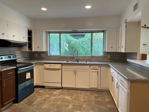 5122 Jackwood St, Houston, TX 77096