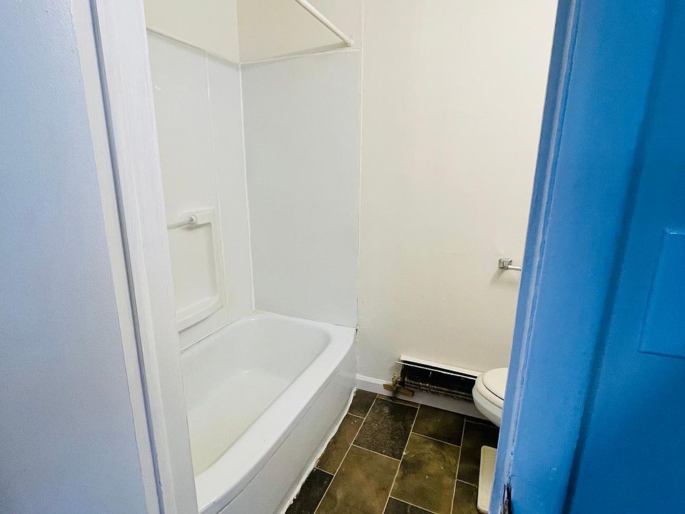 665 Ellicott St Batavia NY Zillow