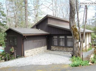 25 Fox Hill Loop, Newland, NC 28657