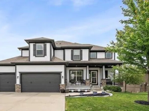 2333 SW Deer Run Rd, Lees Summit, MO 64082