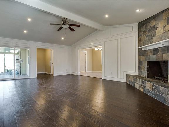5th image of 305 Peninsula Dr