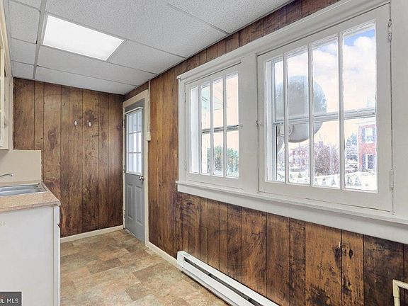 414 High St Unit 2 - Kitchen