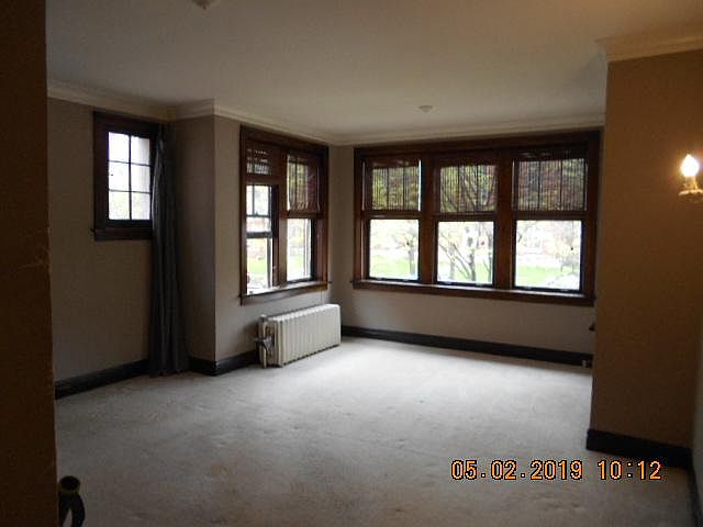 1st image of 115 E Jackson St APT 4