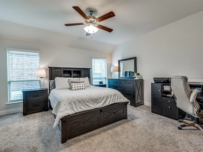 2937 Log Cabin Dr — Photo 12